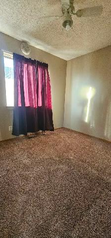 3-Bedroom Bi-Level Upper Floor for Rent – Monterey Park, NE - Photo 7