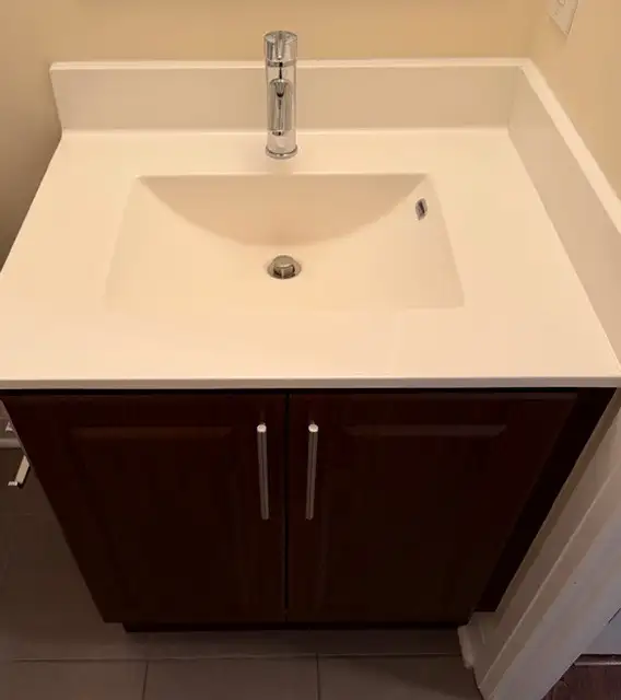 COMPLETE BATHROOM VANITY WITH ALL FIXTURES