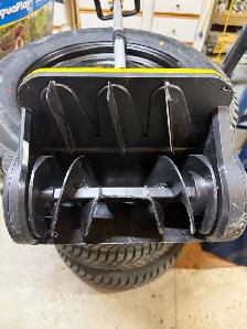 Dewalt Snow Shovel - Photo 3