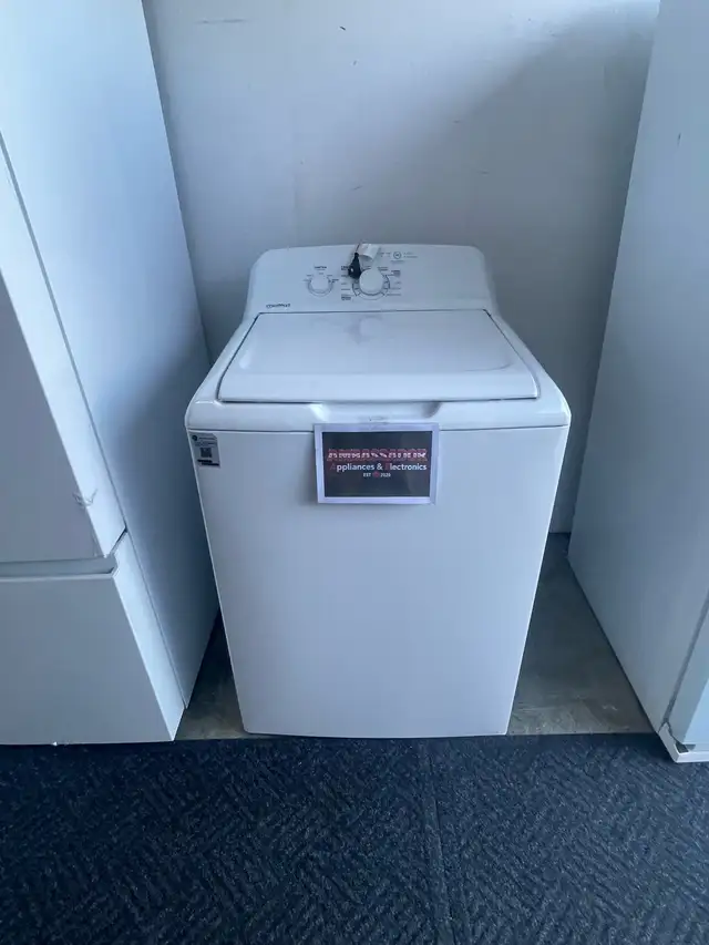 NEW 27" Moffat Top Load Washer (4.4 Cu.Ft) 11 Wash Cycles