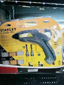 pistolet a gun