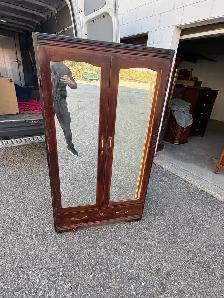 Free delivery antique Vintage Wooden Armoire with Mirror - Photo 2