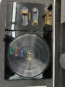 Xbox 360 DJ Renegade Turntable w/ DJ Hero - Photo 2