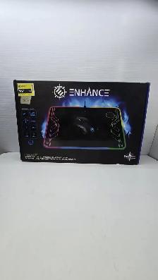 Souris gaming sans fil   tapis LED RGB recharge sans fil 50$