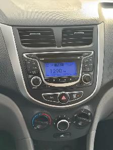 2012 Hyundai accent gl - Photo 8