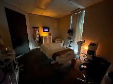Burlington Room - Great Price, Great Location, Must See!