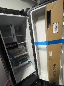 NEW 33" GE Interior Water & Ice Dispenser Fridge Stainless Steel - Photo 6