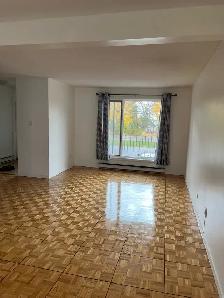 Apartment in Triplex for Rent in Aylmer