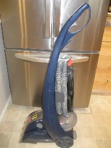 Bissell Carpet Cleaner - Photo 4