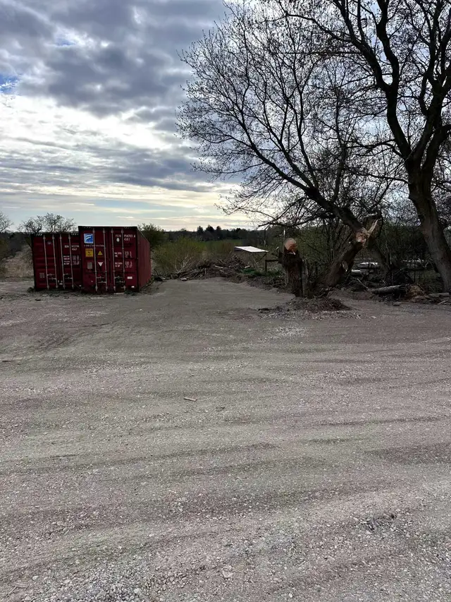 COMMERCIAL YARD & SECURE STORAGE FOR LEASE