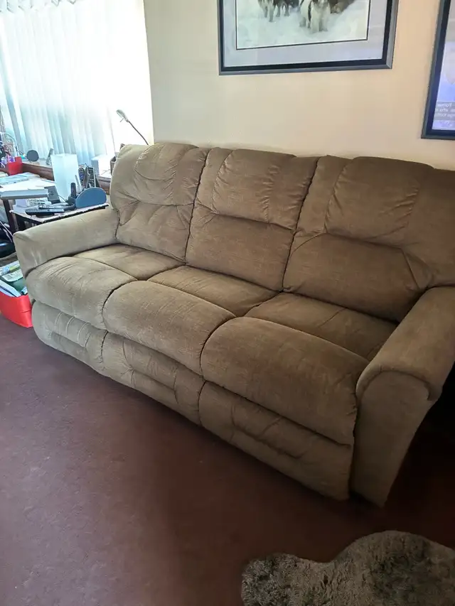 Laziboy Reclining Sofa