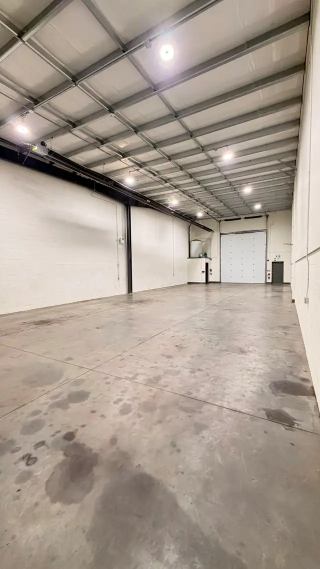 Prime Edmonton Industrial Warehouse Space – Available for Lease