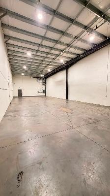 Prime Edmonton Industrial Warehouse Space – Available for Lease - Photo 5