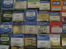 A - Box Full - Radio and Audio Amplifier Tubes - Photo 2
