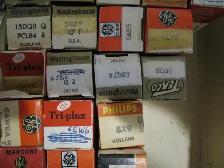 A - Box Full - Radio and Audio Amplifier Tubes - Photo 6