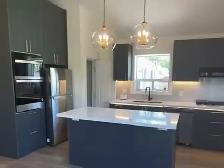 Renovated Main-Floor 2-Bed 2-Bath Port Credit, 2 Parking, $2,950 - Photo 2