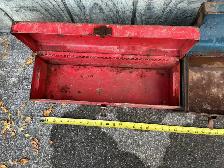 Two Vintage Metal Toolboxes ! - Photo 6
