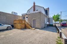 Beautiful Renovated 3-Bedroom House for Rent – Hamilton - Photo 5