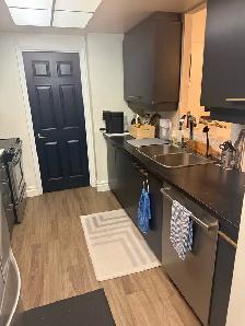 2 bedroom, 2 full bathroom plus solarium for rent immediately - Photo 6