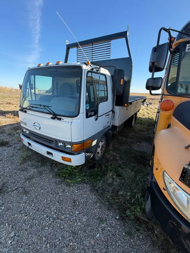 1998 Hino 5500