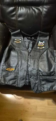 Black leather vest - Photo 2