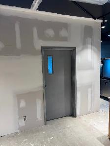 Painter and taper - Photo 4