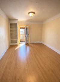 SPACIOUS PRIVATE ROOM WITH PRIVATE BALCONY