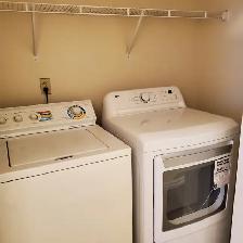 3-Bedroom Apartment in Oliver Square - Photo 3