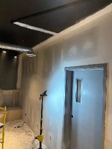 Painter and taper - Photo 4