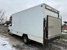 2011 Chevrolet Express 16, CUBE VAN 'W/ POWER LIFT' 3500 - Photo 2