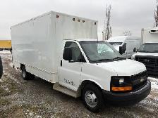 2011 Chevrolet Express 16, CUBE VAN 'W/ POWER LIFT' 3500 - Photo 5