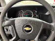 2011 Chevrolet Express 16, CUBE VAN 'W/ POWER LIFT' 3500 - Photo 9