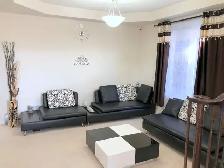 1 or 2 rooms Available in a detached house - Photo 4
