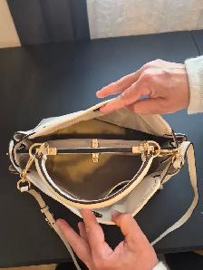 Sac Coach blanc cassé / Coach Off-White Handbag - Photo 2
