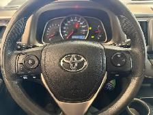 2015 Toyota RAV 4 XLE / Local / Strong Service - Photo 18