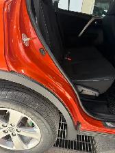 2015 Toyota RAV 4 XLE / Local / Strong Service - Photo 28