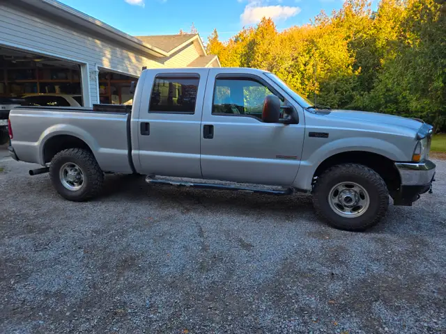 2004 Ford F250 Lariat FX4 4x4 Supercrew Shortbox 6.0L Diesel