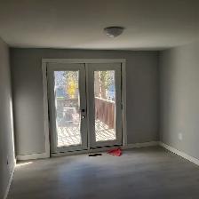 Newly Renovated 2 bedroom for rent - Photo 3