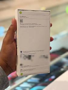 iPhone 17 Pro Max – Blue | 512GB | Brand New | Unlocked - Photo 3