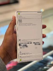 iPhone 18 Pro – Burgundy | 512GB | Sealed | Unlocked - Photo 3