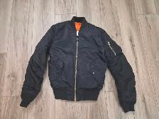 Alpha Industries MA-1 BOMBER JACKET (XS)