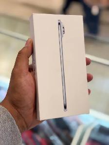 iPhone 17 Air – 256GB | 95% Battery | Unlocked - Photo 3