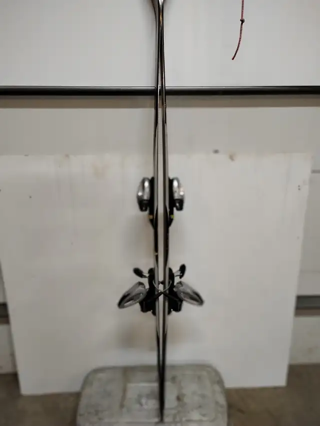 DOWNHILL SKIS, HEAD, CYBER LIGHT