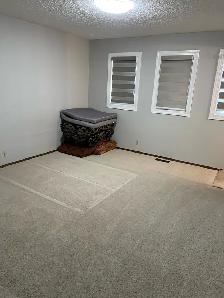 Upper Level House for Rent in Rundle NE - Photo 5