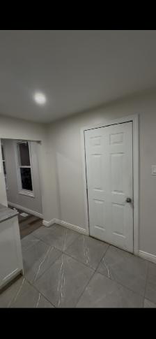 Two bedroom apartment for rent with beautiful backyard/Parking - Photo 3