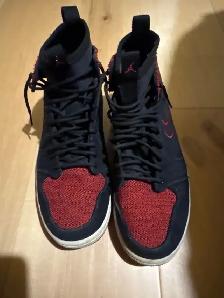 Air Jordan 1 Retro Ultra High 'Bred' – US 9