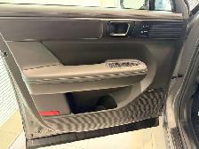 2025 Hyundai SANTA FE ULTIMATE CALLIGRAPHY | 2.5L | 6 PASS | ONE - Photo 9
