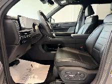2025 Hyundai SANTA FE ULTIMATE CALLIGRAPHY | 2.5L | 6 PASS | ONE - Photo 11