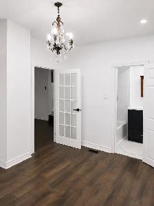 lovely two bedroom one bath apartment for rent in Aurora - Photo 7