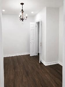 lovely two bedroom one bath apartment for rent in Aurora - Photo 8